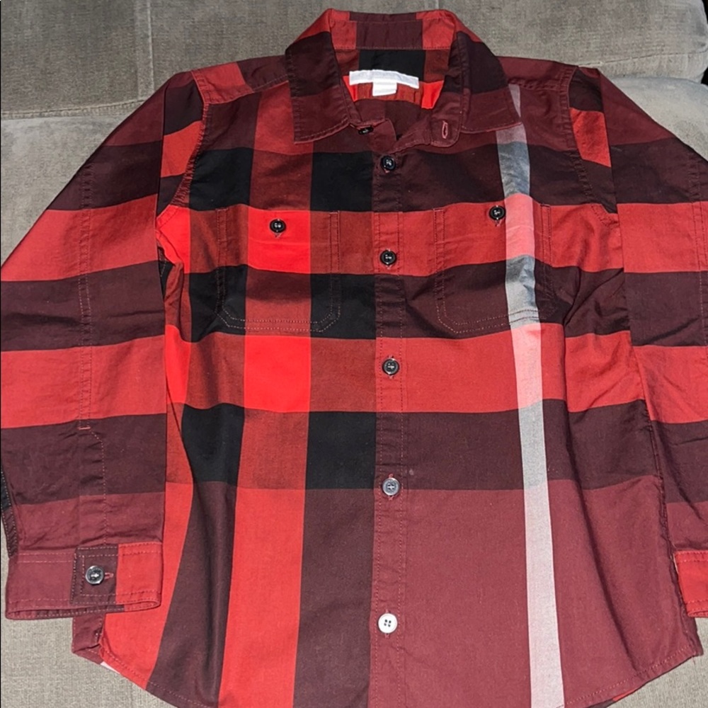 Burberry shirt like new